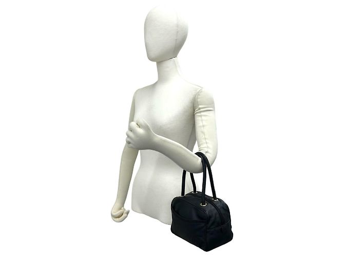 Loewe Vintage Mini-Handtasche aus Nappa-Leder mit eingraviertem Anagramm-Logo Schwarz - Ansicht 2