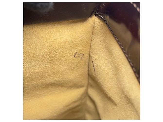 Chanel Chocolate Bar Tote Bag aus Lackleder Braun - Ansicht 9