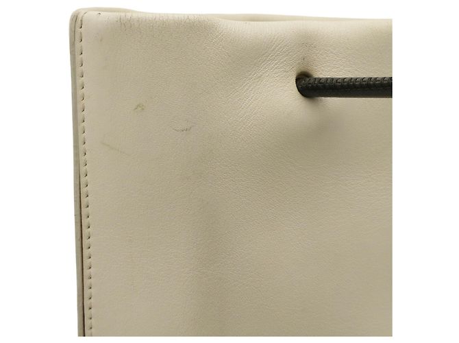 Bolso Chanel Essential Tote PM Small Negro Blanco Amarillo - vista 5