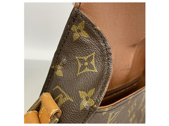 Borsa a tracolla Louis Vuitton Monogram Saint Cloud GM Marrone - vista 7