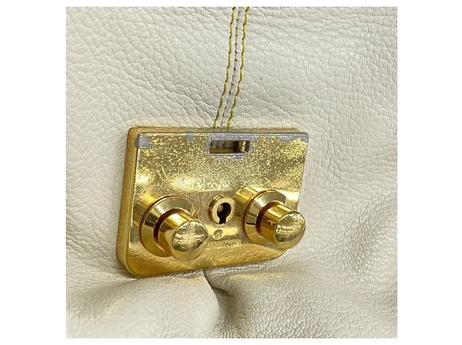 Borsa a tracolla Louis Vuitton Suhali Resenciale Bianco - vista 9