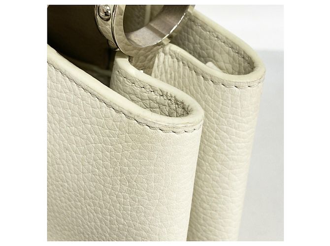 Louis Vuitton Capucines PM Handtasche Weiß - Ansicht 7