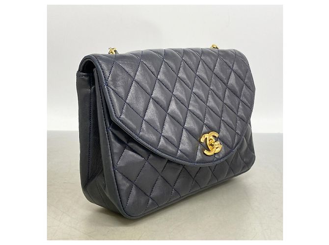 Borsa a tracolla con catena Chanel Matelassé Nero - vista 2