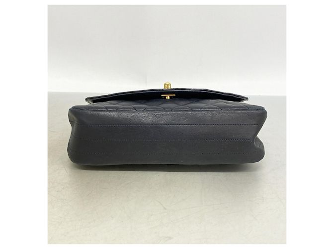 Borsa a tracolla con catena Chanel Matelassé Nero - vista 3