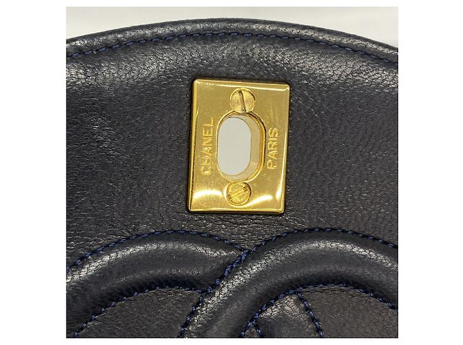 Borsa a tracolla con catena Chanel Matelassé Nero - vista 9