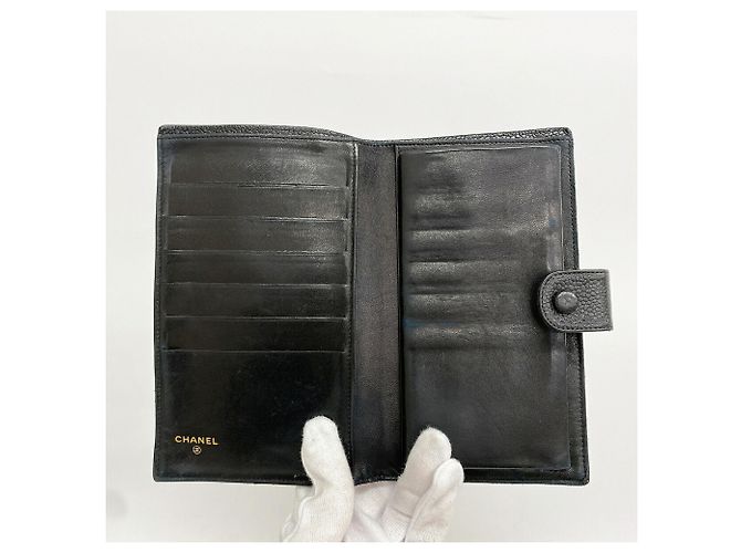 Timeless Chanel langes Portemonnaie aus schwarzem genarbtem Kalbsleder - Ansicht 3