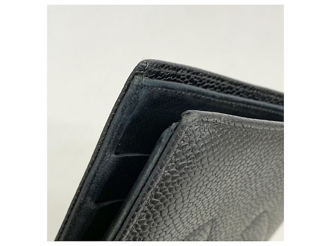 Timeless Chanel langes Portemonnaie aus schwarzem genarbtem Kalbsleder - Ansicht 5