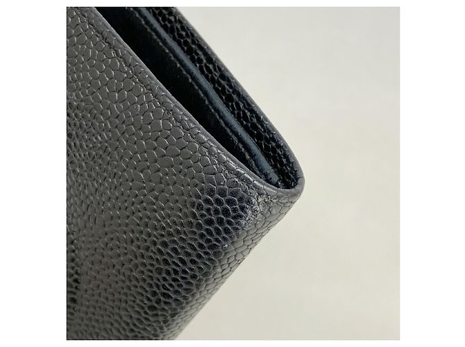 Timeless Chanel langes Portemonnaie aus schwarzem genarbtem Kalbsleder - Ansicht 6