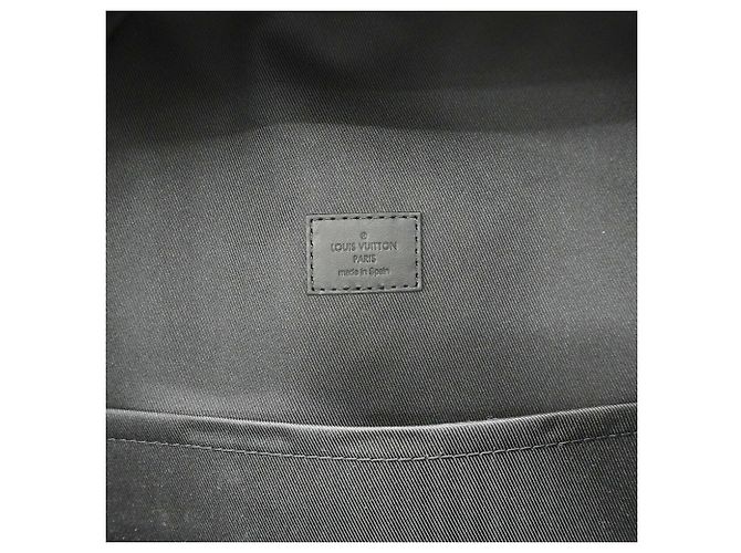 Sac à dos Louis Vuitton Monogram Macassar Discovery PM Marron - vue 5