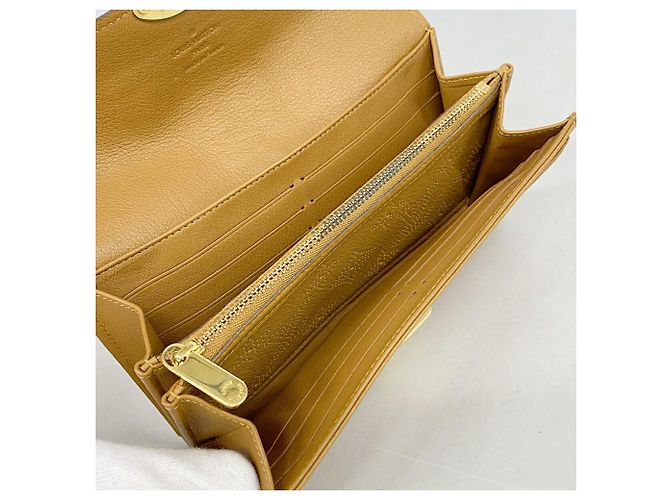 Louis Vuitton Mahina Portefeuille Iris Long Wallet Caramello - vista 3