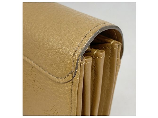 Louis Vuitton Mahina Portefeuille Iris Long Wallet Caramello - vista 7
