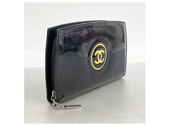 Portefeuille long bi-fold Chanel en cuir verni noir - vue 2