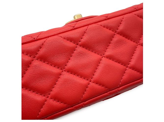 Borsa a tracolla Mini Matelassé con catena Chanel Rosso - vista 7