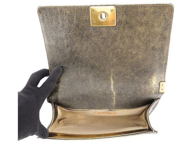 Borsa a tracolla con catena Chanel Matelassé in pelle d'agnello Nero - vista 6