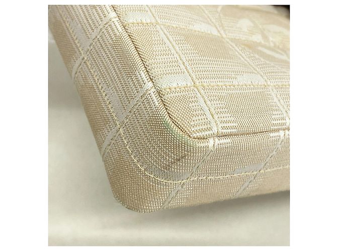 Borsa a tracolla Chanel New Travel in nylon Beige - vista 7