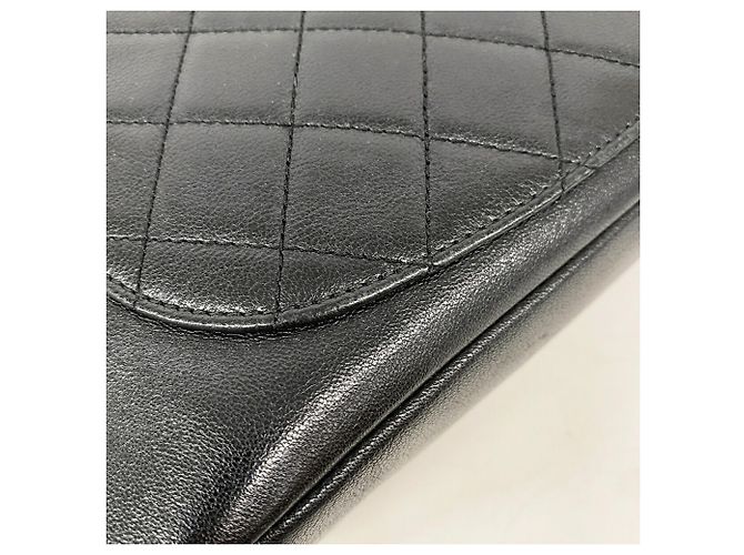 Chanel Matelassé Schultertasche mit Kette Schwarz - Ansicht 10