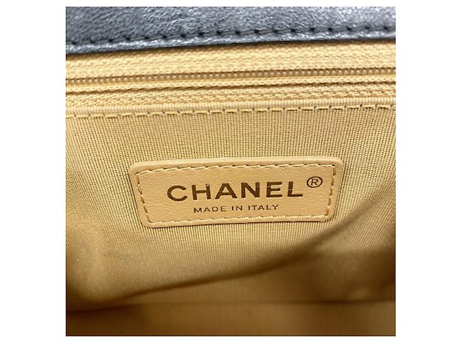 Chanel Matelassé Schultertasche mit Kette Schwarz - Ansicht 5