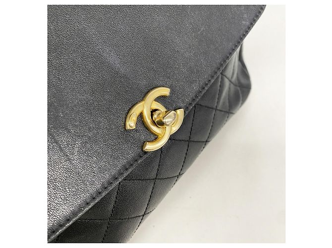 Chanel Matelassé Schultertasche mit Kette Schwarz - Ansicht 8