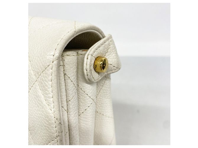 Chanel Matelassé White Schultertasche Weiß - Ansicht 8