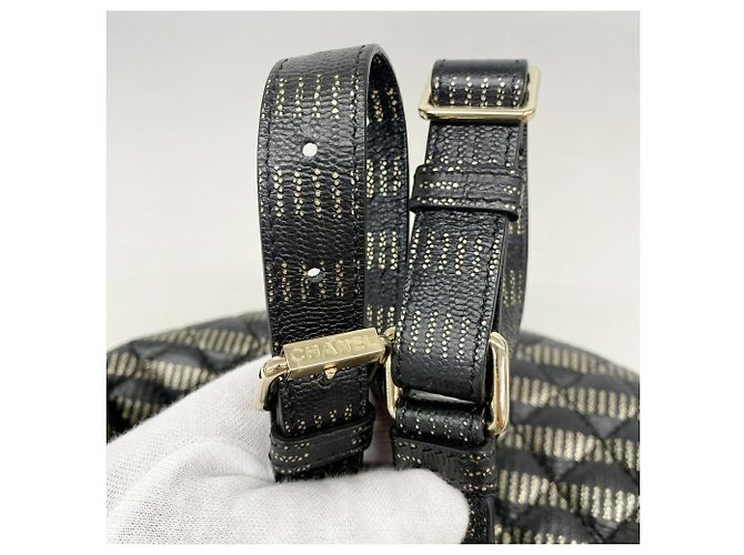 Chanel Matelassé Leder-Taillengürteltasche Schwarz - Ansicht 8