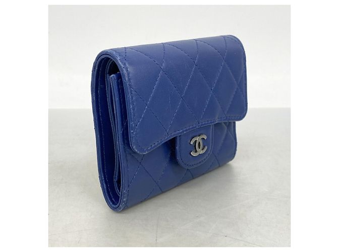 Cartera Tri-Fold Chanel en Azul - vista 2