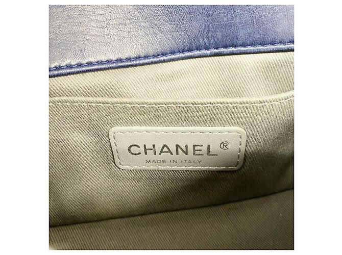 Borsa a tracolla Chanel Boy Chain in Navy Blu navy - vista 5