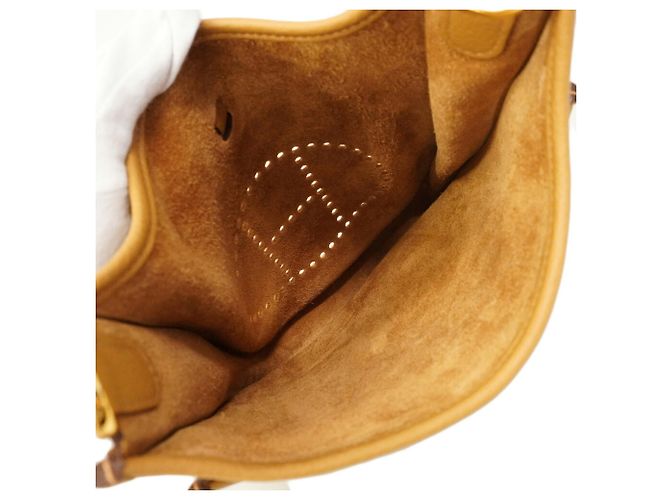 Hermès Hermes Evelyne 23 Shoulder Bag Beige - view 4