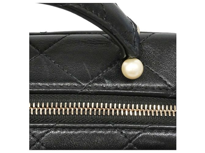 Borsa Vanity Chanel in pelle d'agnello matelassé nera Nero - vista 7