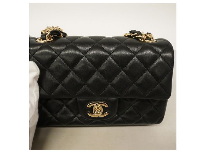 Borsa a tracolla Mini Matelassé con catena Chanel Nero - vista 6