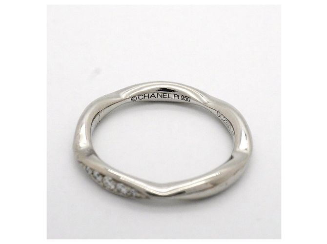 Chanel Camélia Bandring aus Platin mit Diamant - Ansicht 4