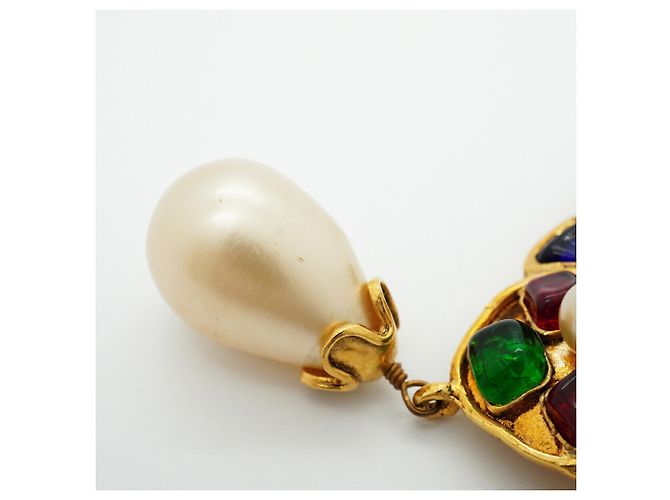 Spilla Chanel placcata oro con perla sintetica e Gripoix Gold Multicolore D'oro - vista 8