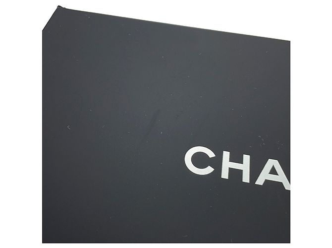 Borsa a tracolla Chanel Classic Matelassé con catena Nero - vista 12