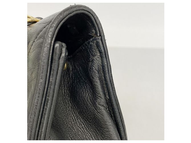 Chanel Matelassé Schultertasche mit Kette Schwarz - Ansicht 12