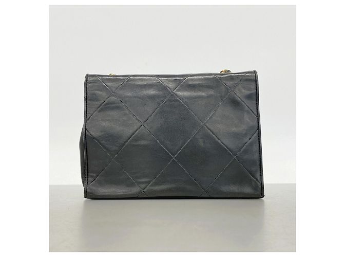 Chanel Matelassé Schultertasche mit Kette Schwarz - Ansicht 14