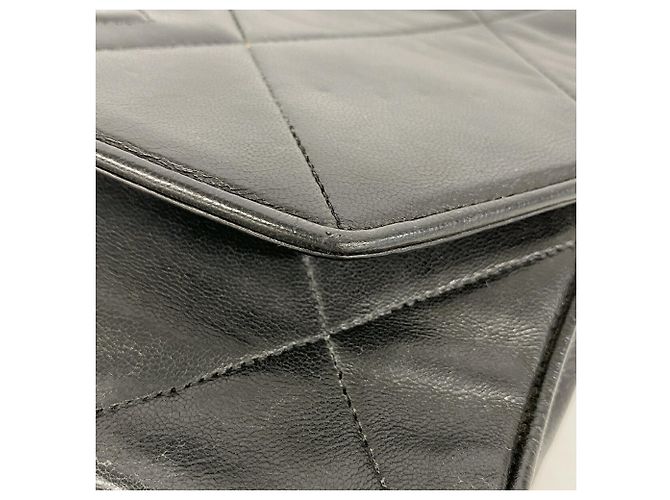 Chanel Matelassé Schultertasche mit Kette Schwarz - Ansicht 8