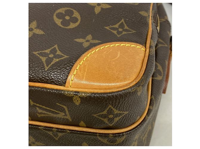 Bolso de hombro Nile Monogram Louis Vuitton Castaño - vista 6