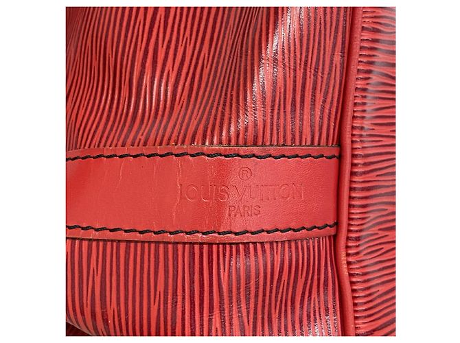 Noe Borsa a tracolla Louis Vuitton Epi Petit Noé Rosso - vista 5