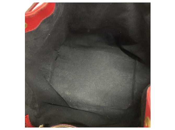 Noe Borsa a tracolla Louis Vuitton Epi Petit Noé Rosso - vista 4