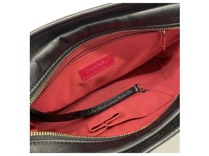 Borsa a tracolla Gabrielle in pelle nera Chanel Nero - vista 4