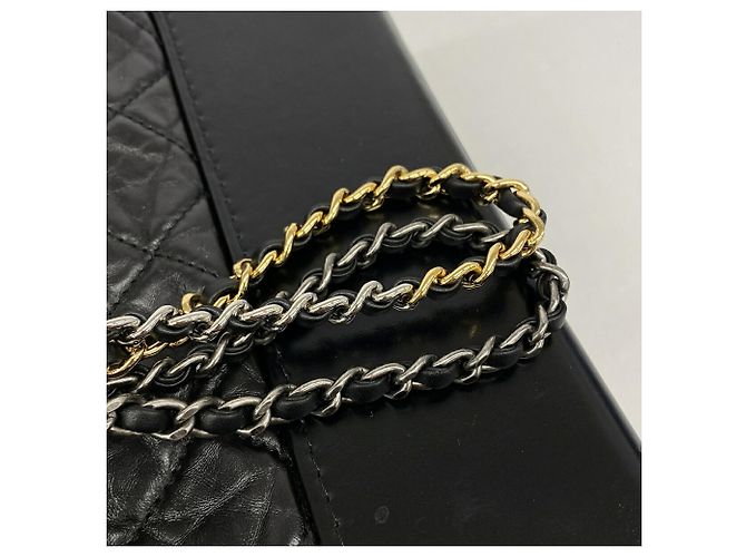 Borsa a tracolla Gabrielle in pelle nera Chanel Nero - vista 8