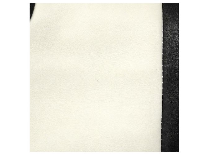 Chanel Bicolor Schultertasche aus Lammleder Schwarz Weiß - Ansicht 13