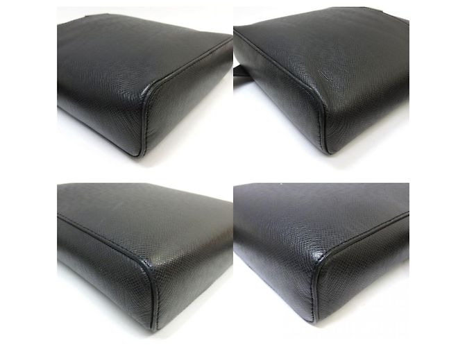 Borsa a tracolla Louis Vuitton Taiga Anton Pochette Nero - vista 4