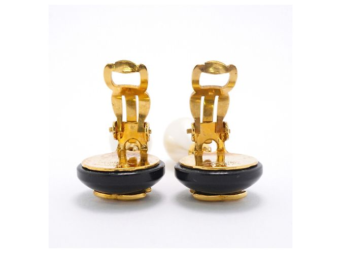 Orecchini a clip Chanel in nero e oro D'oro - vista 7
