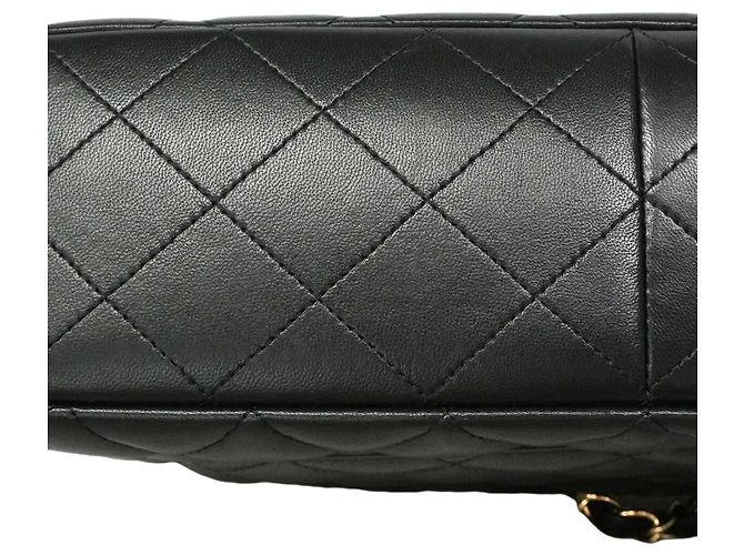 Timeless Borsa a tracolla Chanel in pelle d'agnello nera Nero - vista 10