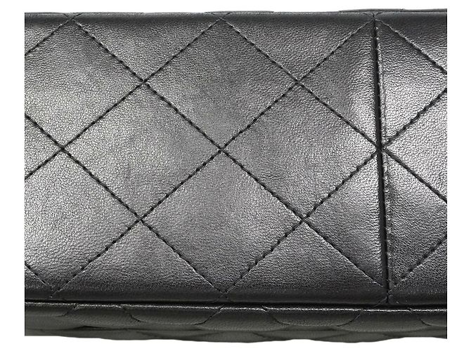Borsa a tracolla Chanel in pelle d'agnello nera Nero - vista 16