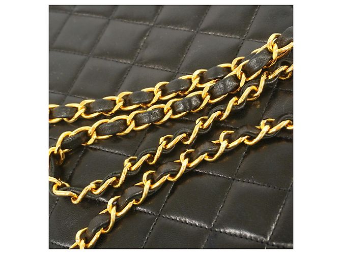 Borsa a tracolla Chanel Matelassé con catena Nero - vista 8