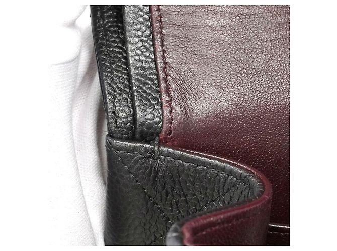 Chanel Schultertasche aus schwarzem genarbtem Kalbsleder - Ansicht 9