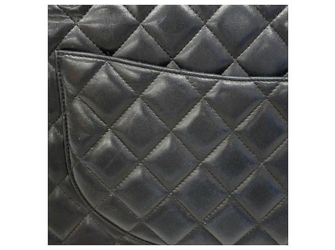 Timeless Borsa a tracolla Chanel in pelle d'agnello nera Nero - vista 11