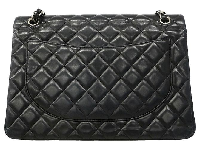 Timeless Borsa a tracolla Chanel in pelle d'agnello nera Nero - vista 17