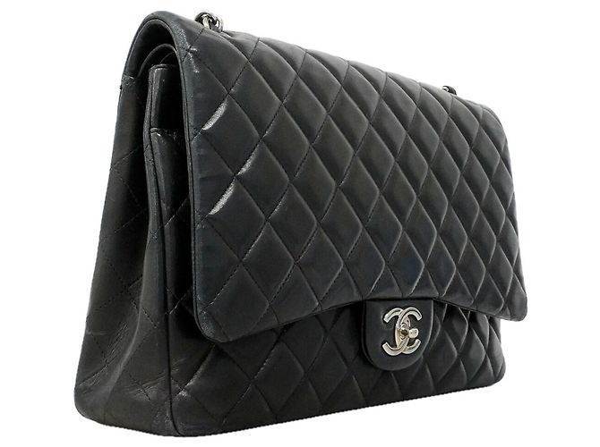 Timeless Borsa a tracolla Chanel in pelle d'agnello nera Nero - vista 2